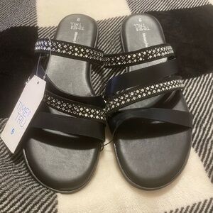Women’s Brand New Black with Rhinestone Summer Sandals Size 9 with Memory Foam